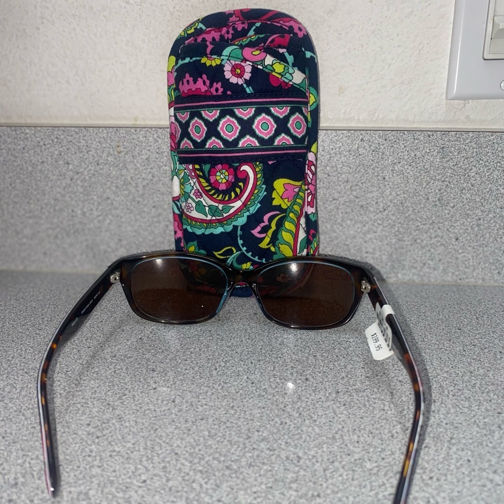 Vera Bradley Rheba Polarized Sunglasses African Violet/Paisley Print Case NWT - Picture 4 of 13